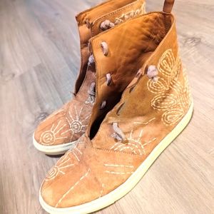 FP Leather Gansvoort Sneakers
